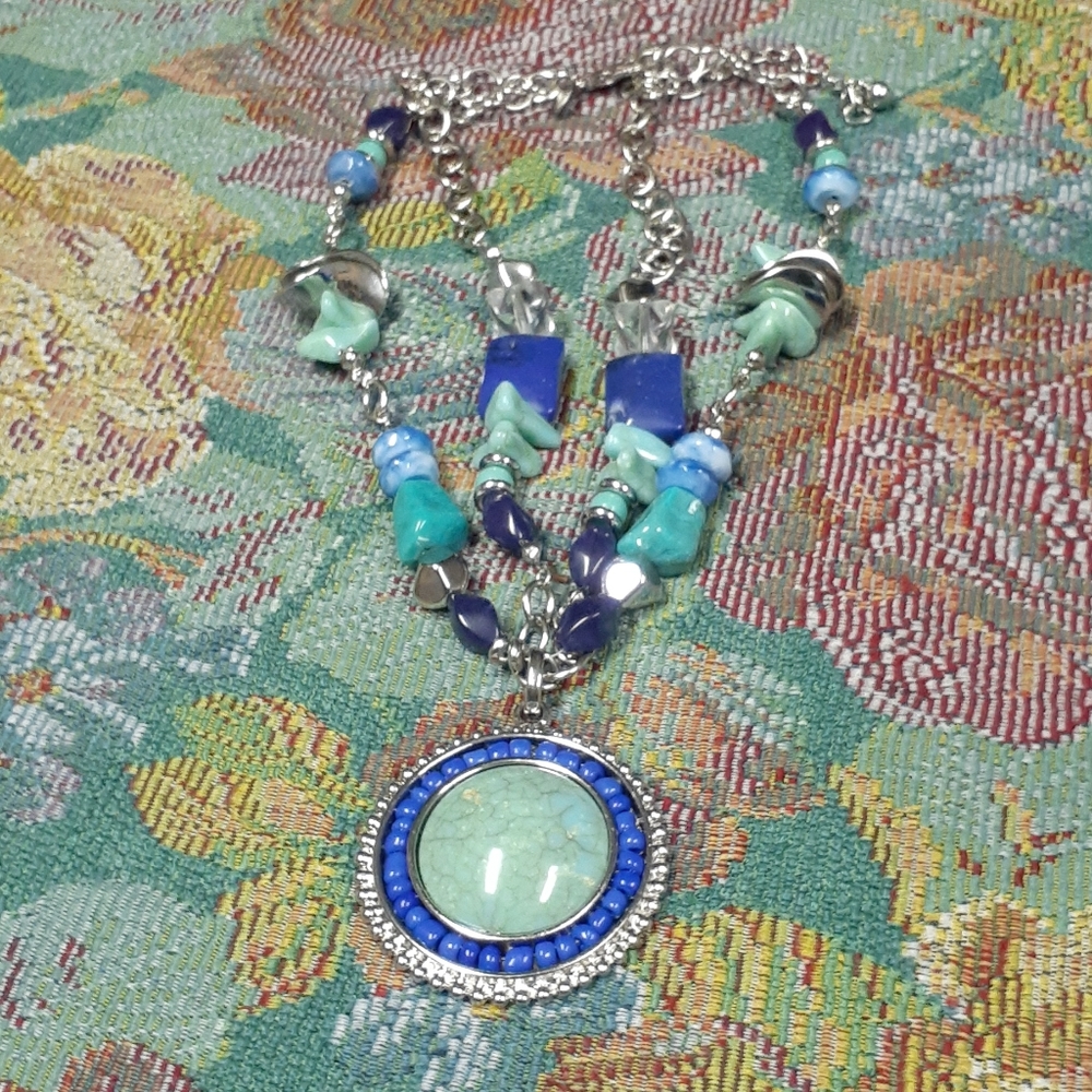 Necklace - Picture 3 of 8
